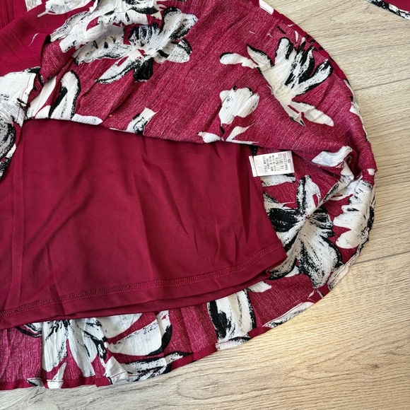 Entro Anthropologie Red Floral Long Sleeve Mini Dress NWT - Picture 3 of 8